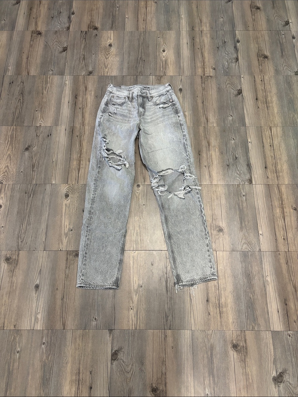 American Eagle Outfitters Light Gray Distressed Straight Leg Jeans